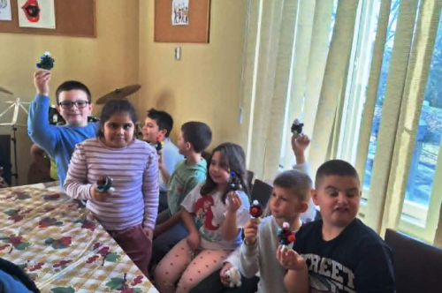 КОЛЕДНА РАБОТИЛНИЦА ЗА ДЖУДЖЕТА